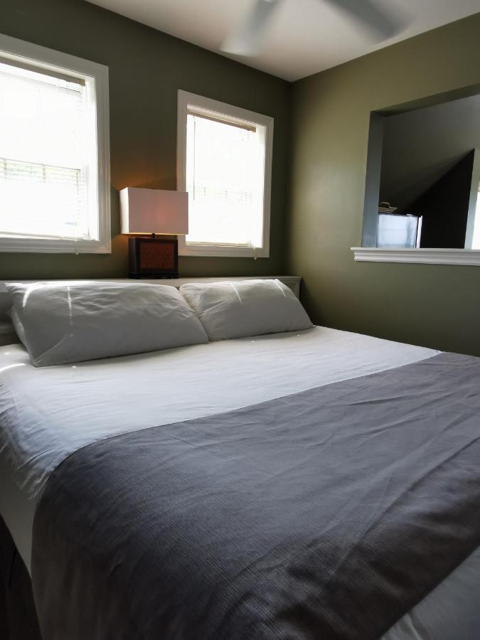 Inn On The Harbour And Telegraph House Port Stanley Esterno foto